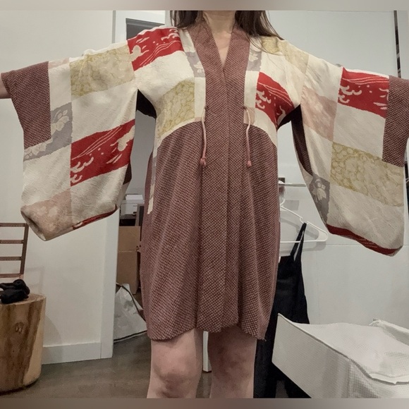Gorgeous Vintage Japanese Kimono - Picture 17 of 17